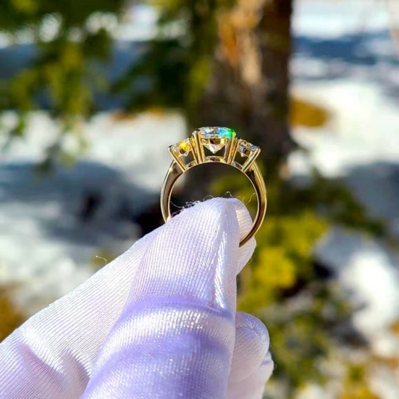 Solid 14k gold 3ct moissanite ring - Picture 10 of 15